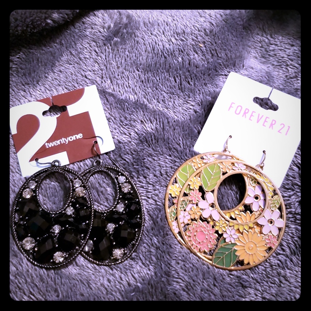 NWT Forever 21 2 pair Earring Bundle